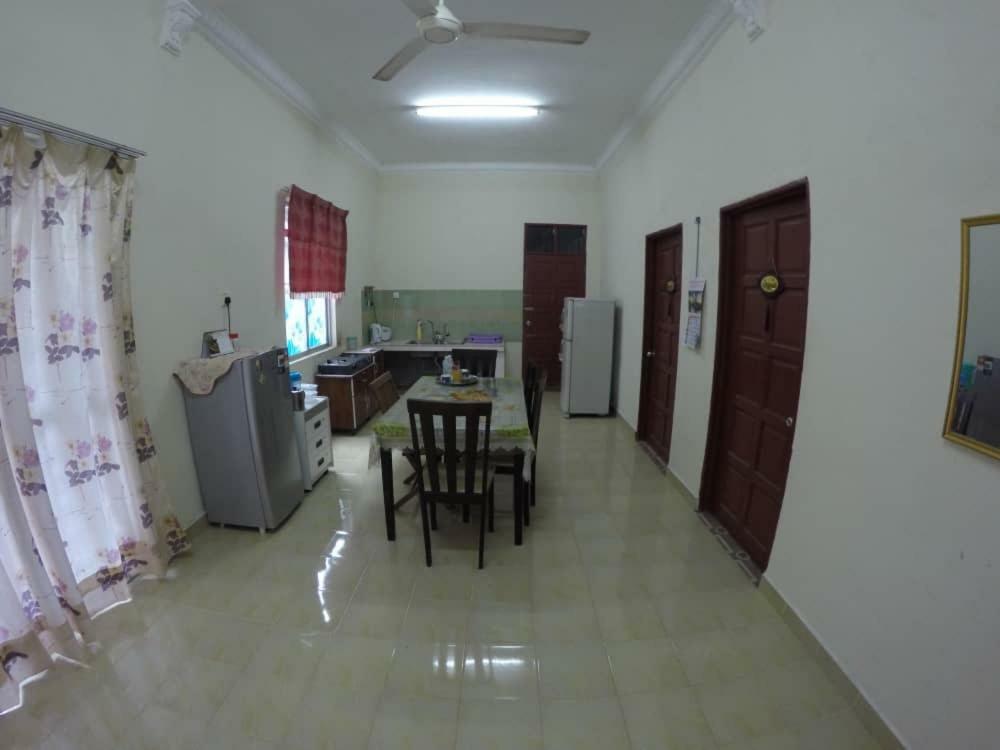 Homestay Tok Abah Kuala Besut Zewnętrze zdjęcie